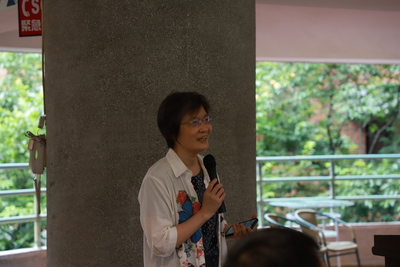 莊老師邀請大家開動
